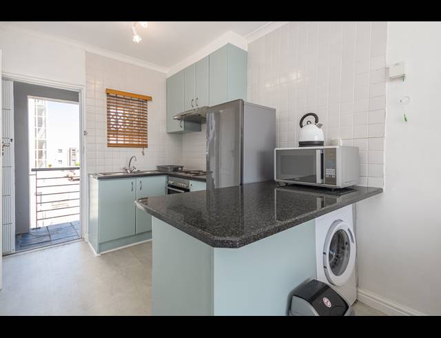 2 BEDROOM APARTMENT SOLD IN BLOUBERGRANT